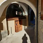 Antica Casa Occitana Bed and Breakfast 3*