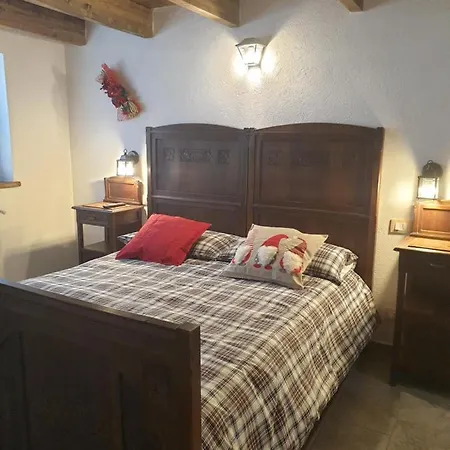 فندق مبيت وإفطار Antica Casa Occitana سامبير