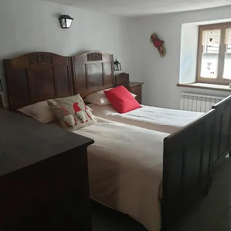 Bed & Breakfast Antica Casa Occitana 3*