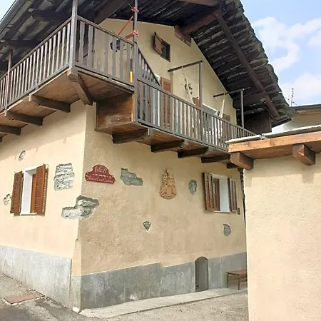 Antica Casa Occitana Bed & Breakfast 3*