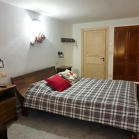 Bed & Breakfast Antica Casa Occitana Sampeire