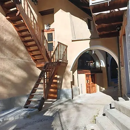 Bed & Breakfast Antica Casa Occitana