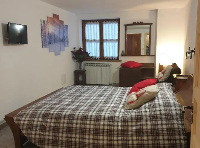 B&B Antica Casa Occitana 삼페이레