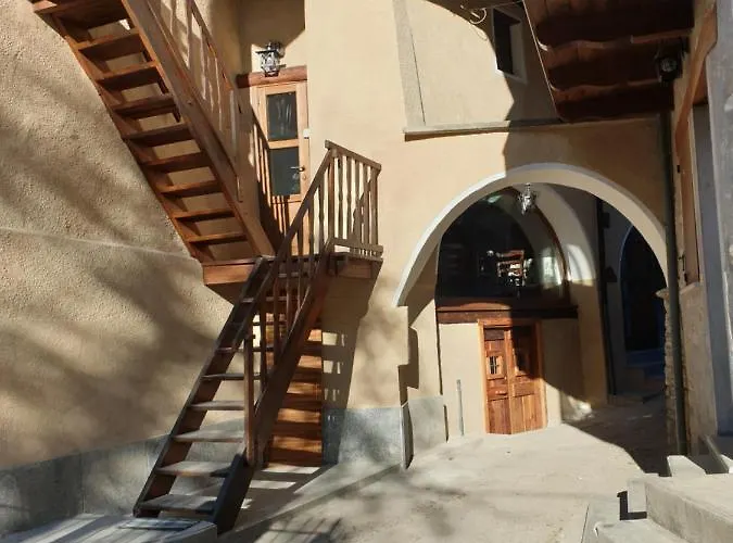 Antica Casa Occitana 삼페이레